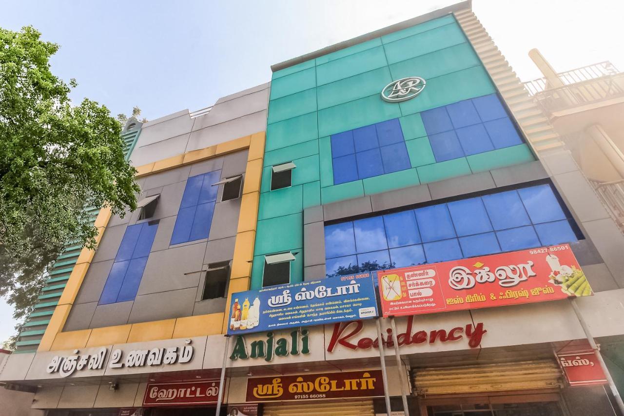 Oyo 70841 Hotel Anjali Residency Velur Exterior photo